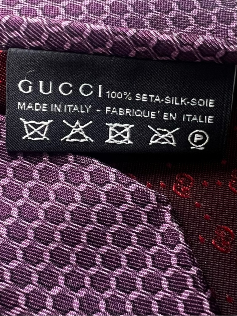 GUCCI Authentic 100% Silk Luxury Designer Necktie Purple Geometric Hand Sewn Tie - Picture 7 of 12